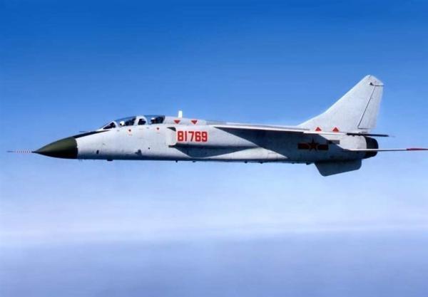 ورود 13 هواپیمای نظامی چین به منطقه دفاع هوایی تایوان